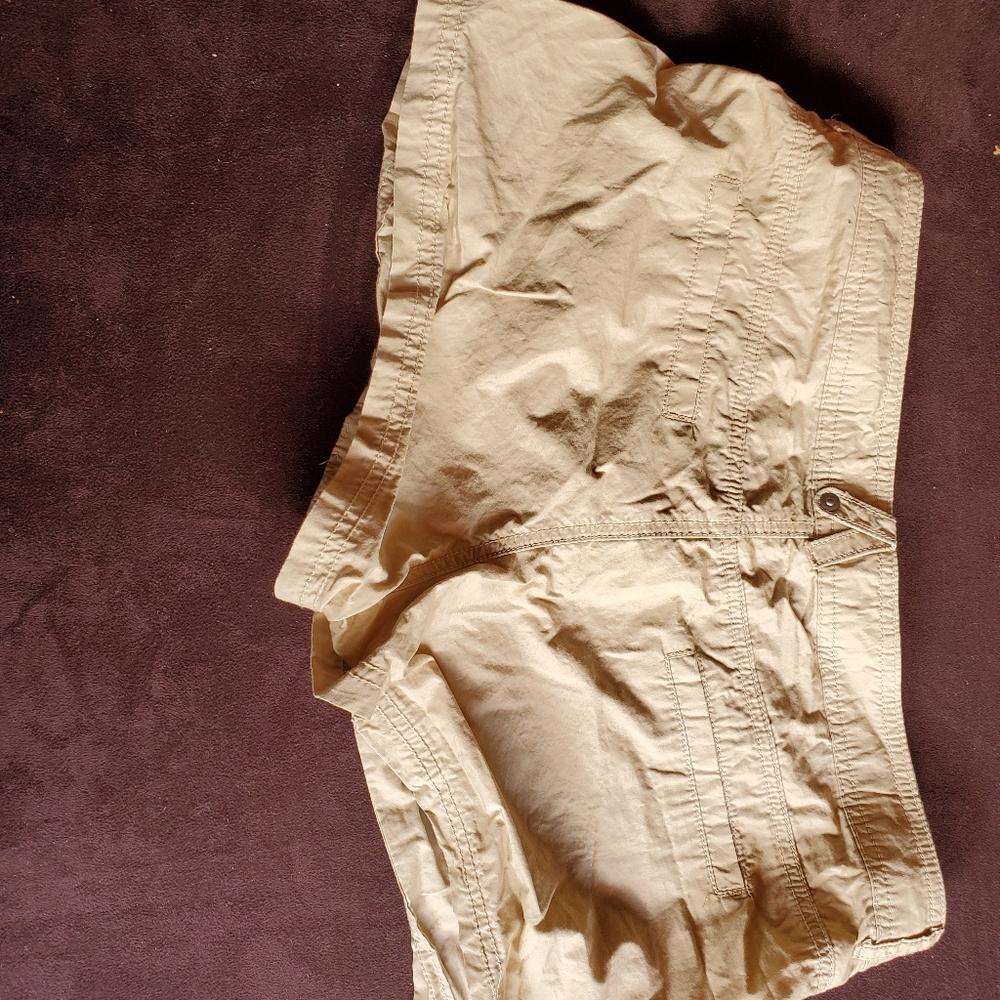 Shorts - Picture 2 of 2